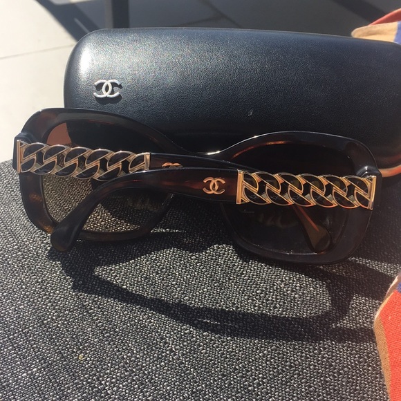 Chanel Sunglasses - Picture 3 of 3
